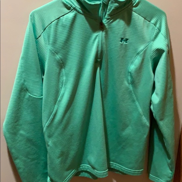 Under Armour Tops - Under Armour quarter zip top